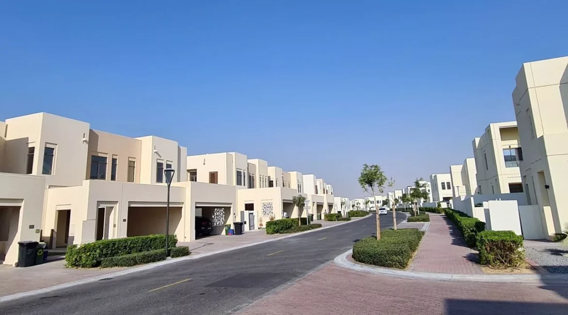 List-of-Pros-and-Cons-of-Living-in-Mira-Dubai-5